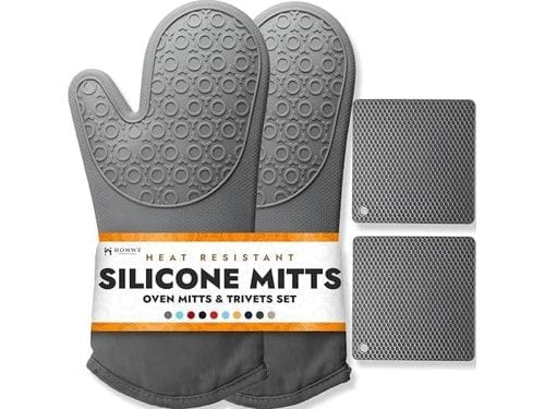 Oven Mitt and Trivet Set, Four Pieces